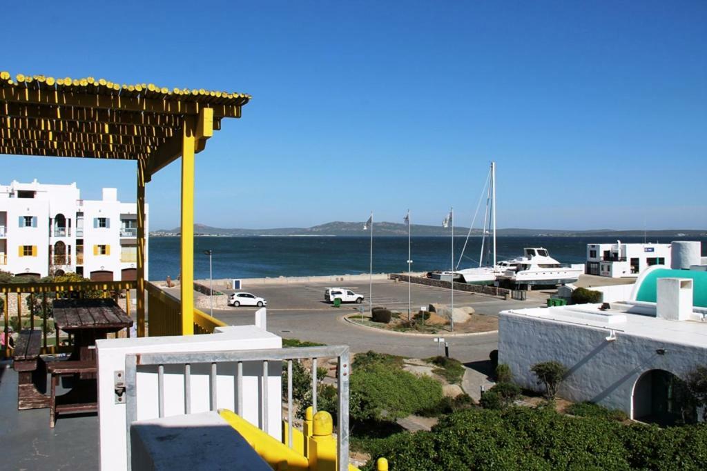 Ocean View Apartment Langebaan Esterno foto